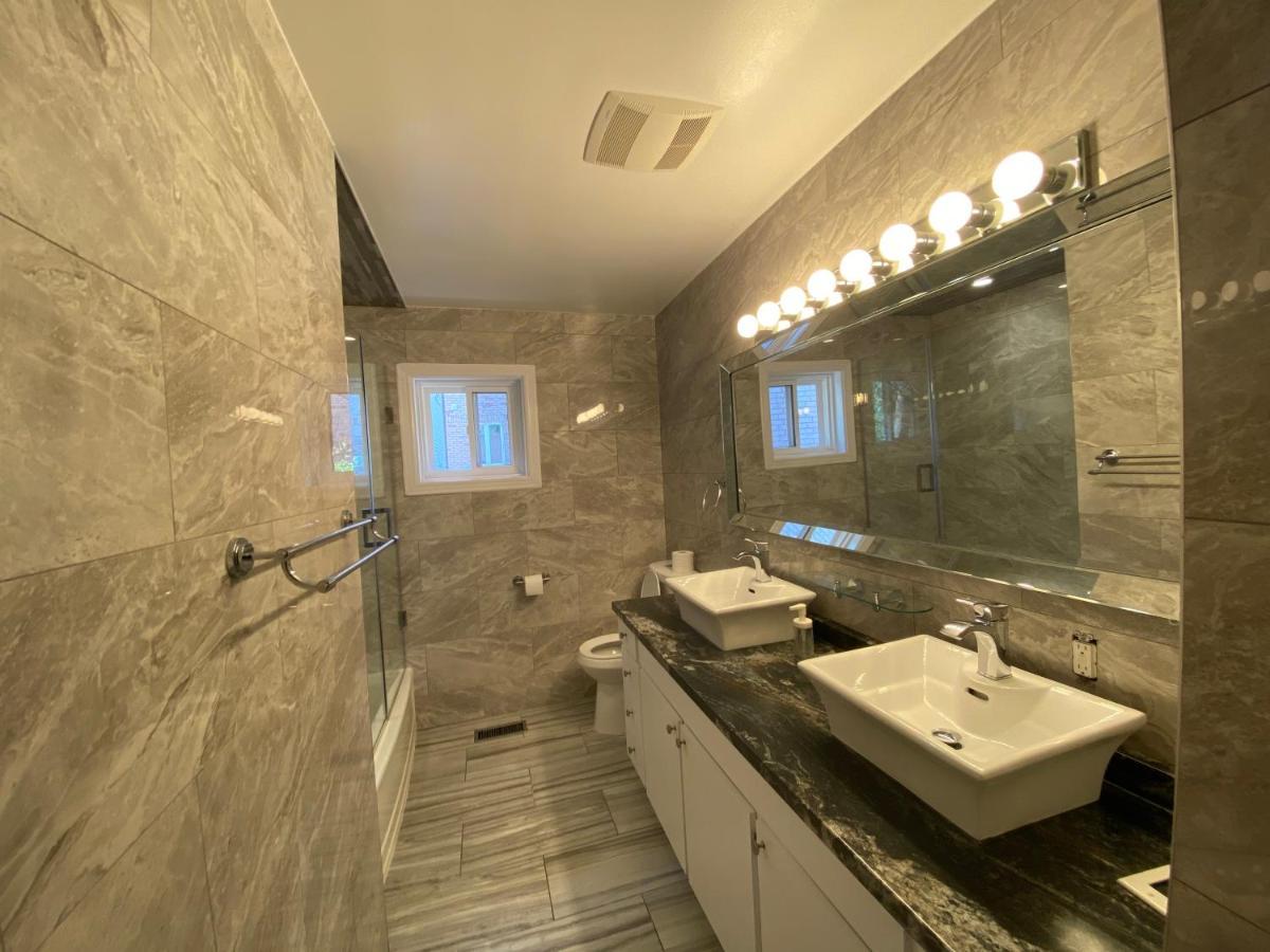 Yonge And Finch Subway !P Cozy & Quiet Private Bdr With Private Bathroom Toronto Kültér fotó
